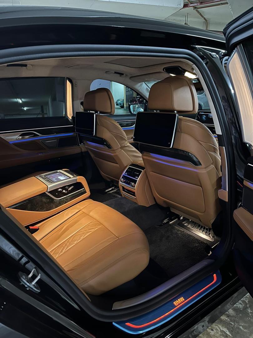 BMW 740Le thumbnail 2
