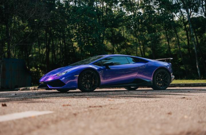 Lamborghini Huracan thumbnail 4