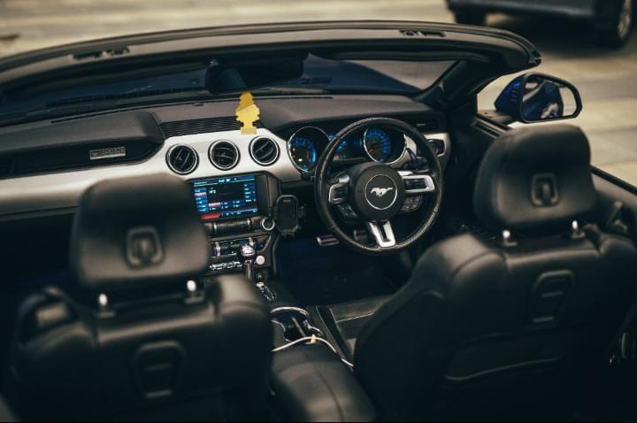 Mustang 2.3 Convertible (V2) thumbnail 3