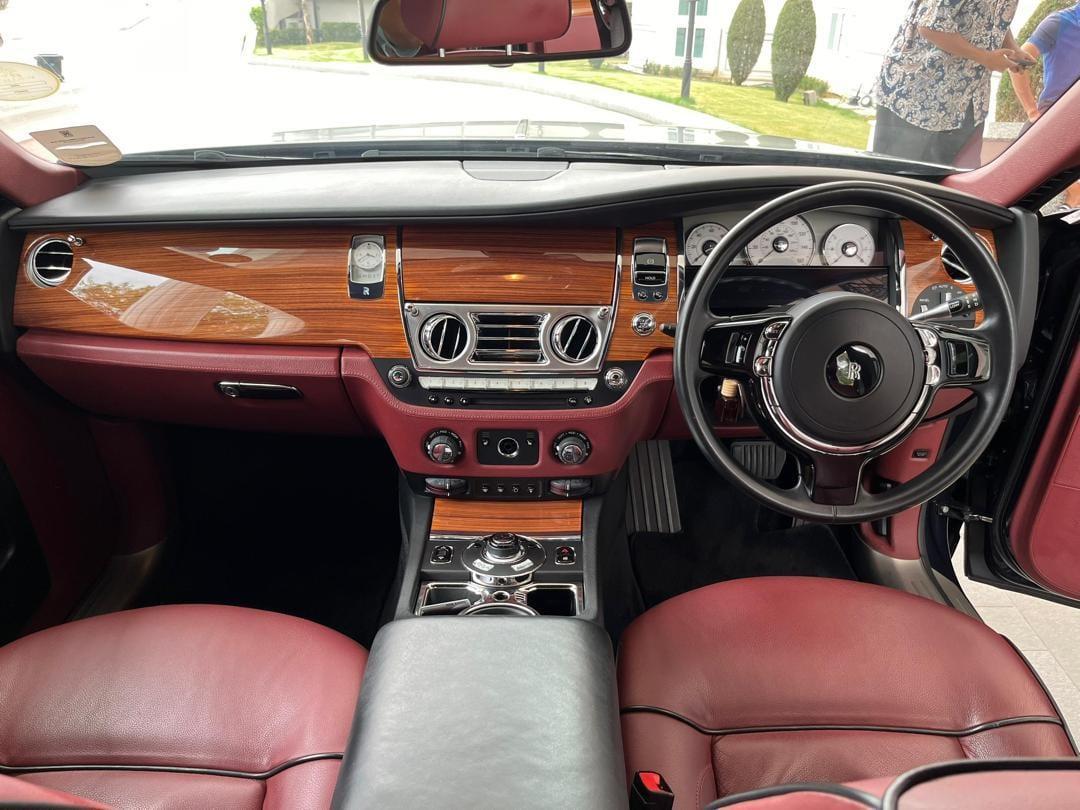 Rolls Royce Ghost thumbnail 2