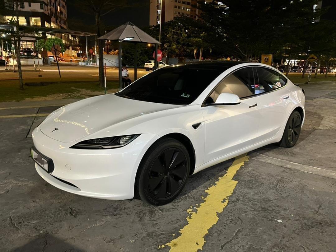 Tesla Model 3 2026 thumbnail 4