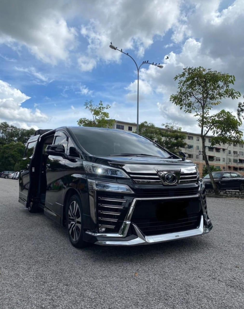 Toyota Vellfire ZG thumbnail 5