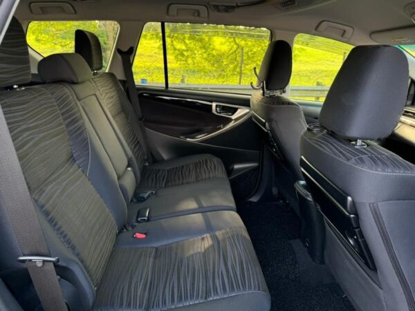 Toyota Innova - Image 3