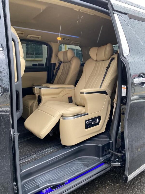 Alphard Executive Lounge - Image 2