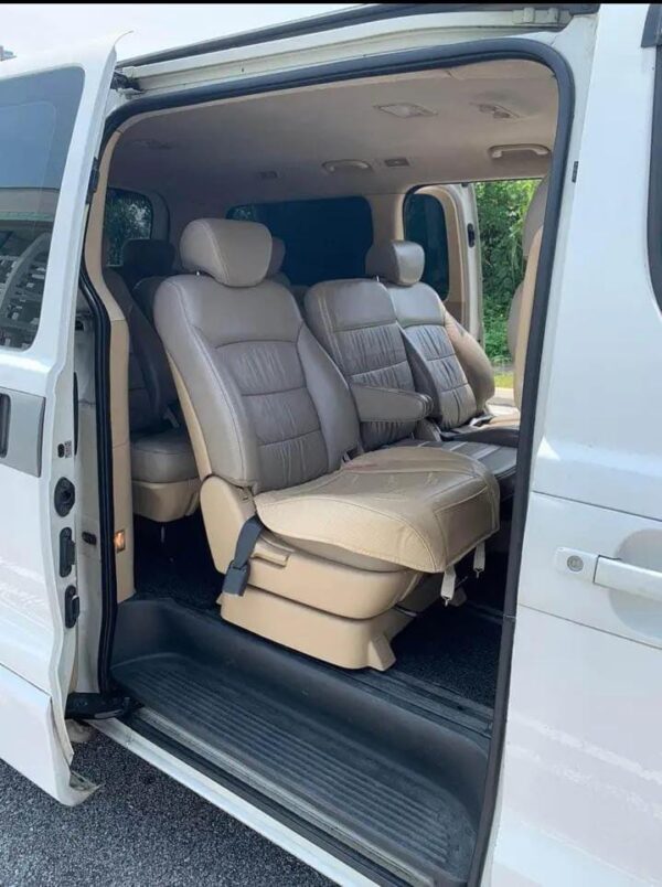 Hyundai Starex 2013 - Image 4