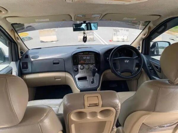 Hyundai Starex 2013 - Image 3