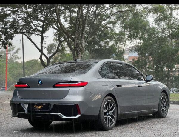 BMW I7 750 le