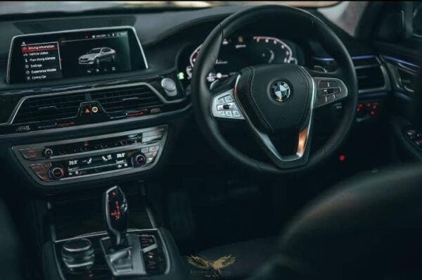 BMW 74le - Image 5
