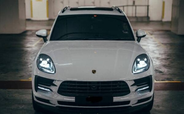 Porsche Macan 3.0 - Image 5