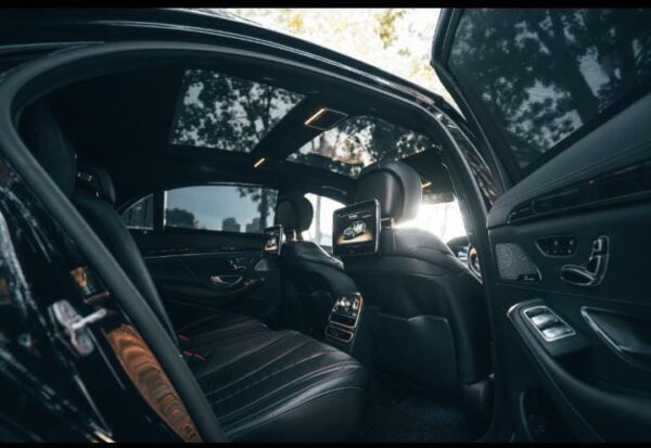 Mercedes S500 Maybach - Image 4