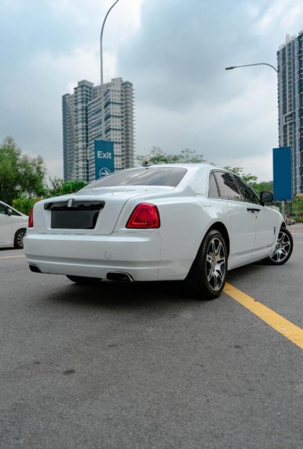Rolls Royce Ghost - Image 6