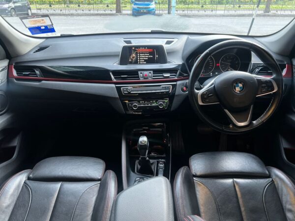 BMW X1 - Image 2